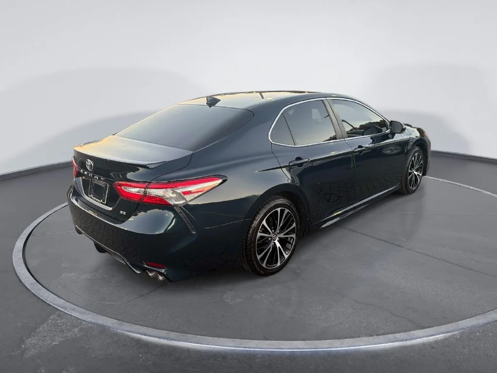 Used 2019 Blue Toyota SE image 7