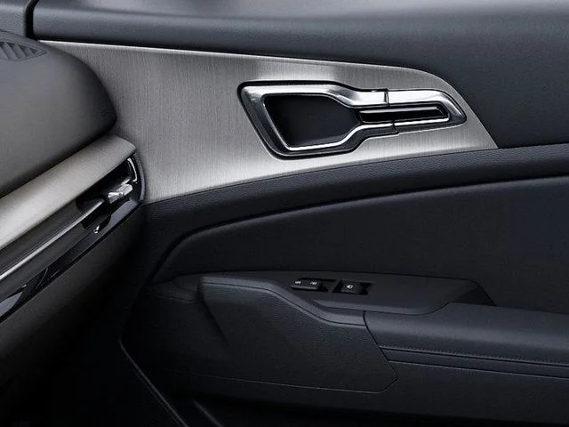 New 2026 White Kia X-Line image 26