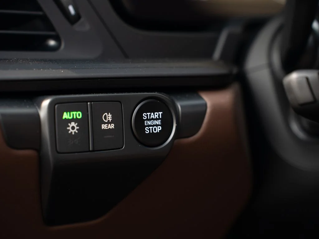 Used 2025  Porsche Carrera GTS image 28