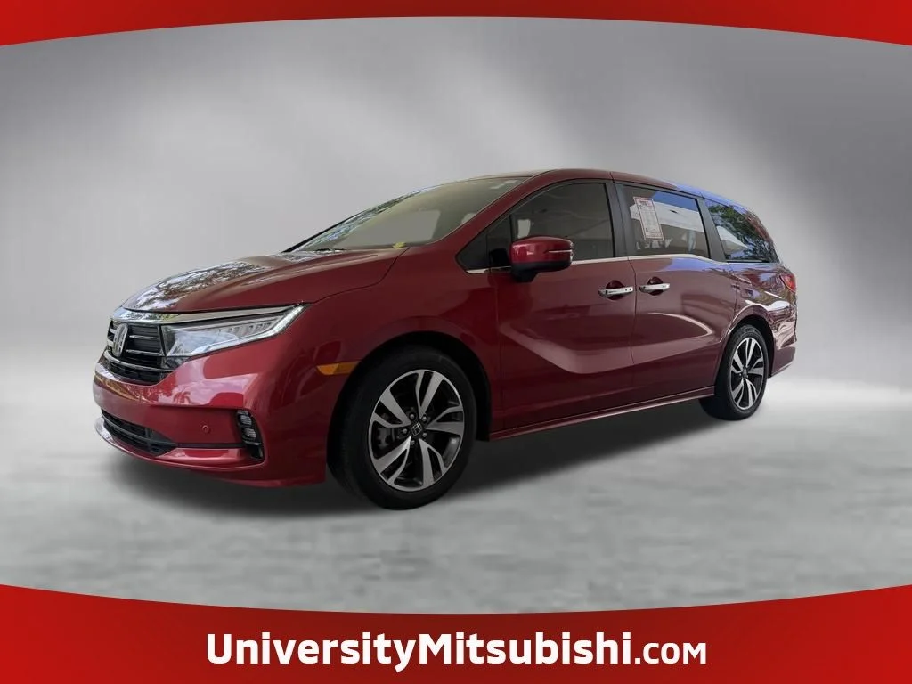 Used 2023 Red Honda Touring image 1