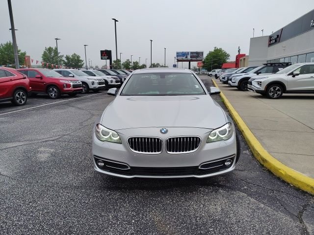 Used 2015 Silver BMW 528i xDrive image 2