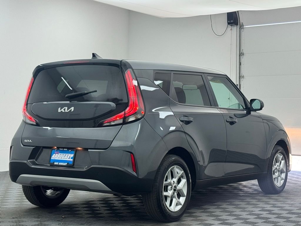 Used 2023 Gravity Gray Kia LX image 6