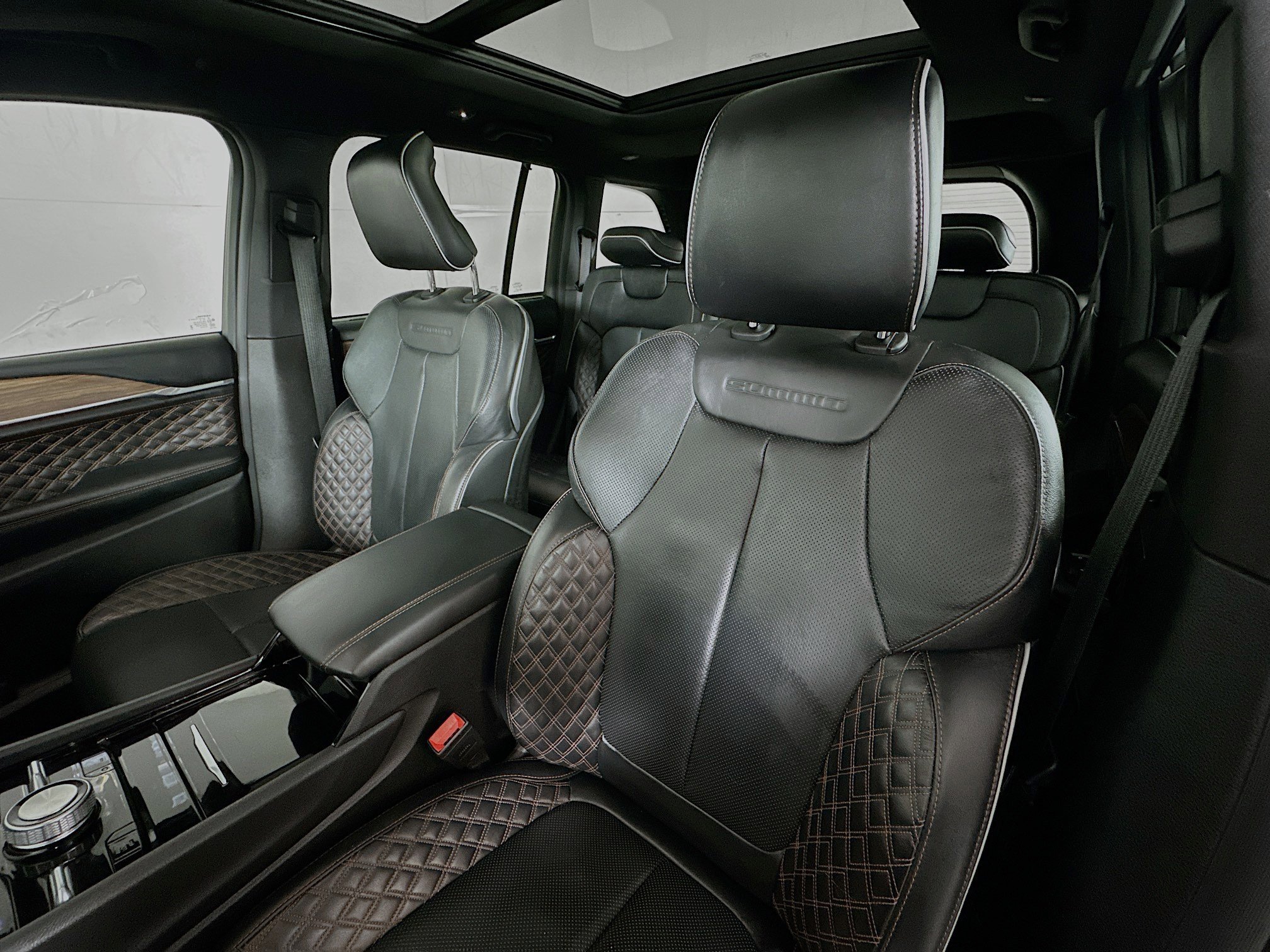 Used 2024 Bright White Clearcoat Jeep Summit image 21