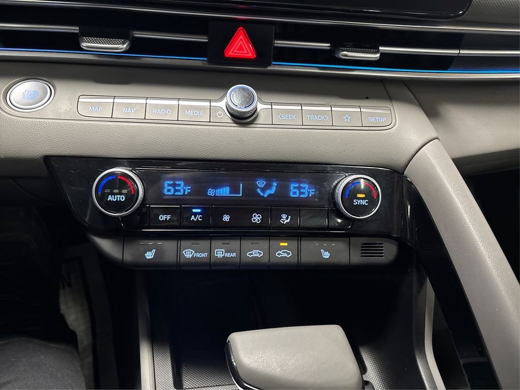 2025 Hyundai Elantra SEL - Photo 30