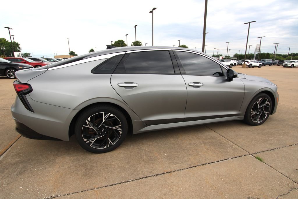 Used 2025 Gray Kia GT-Line image 5