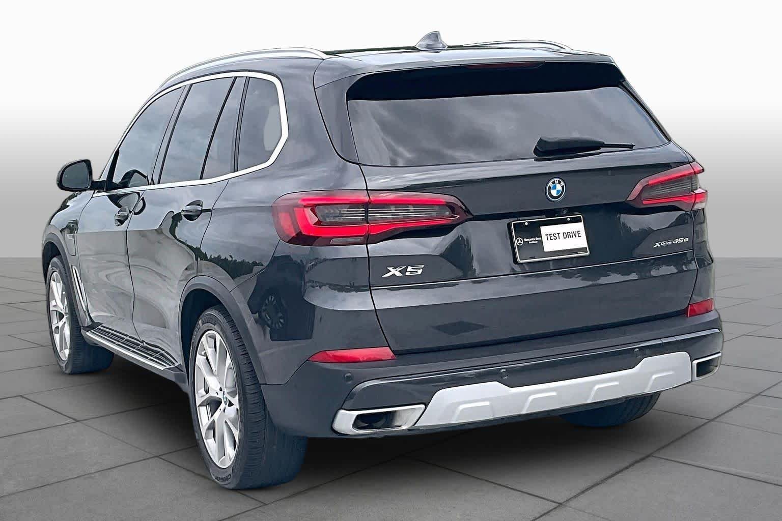Used 2023 Dark Graphite Metallic BMW xDrive45e image 12