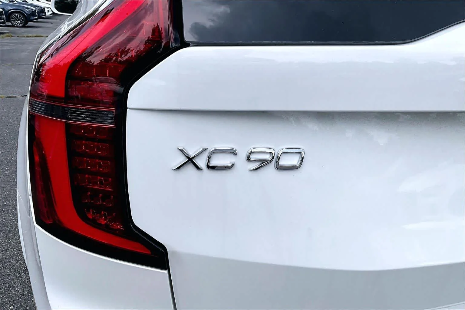 New 2026 Crystal White Volvo Plus image 6