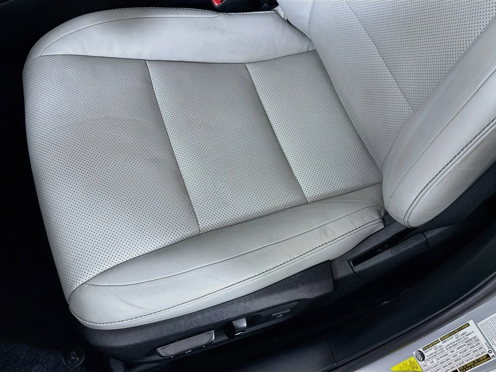Used 2015 Silver Lining Metallic Lexus 350 image 21
