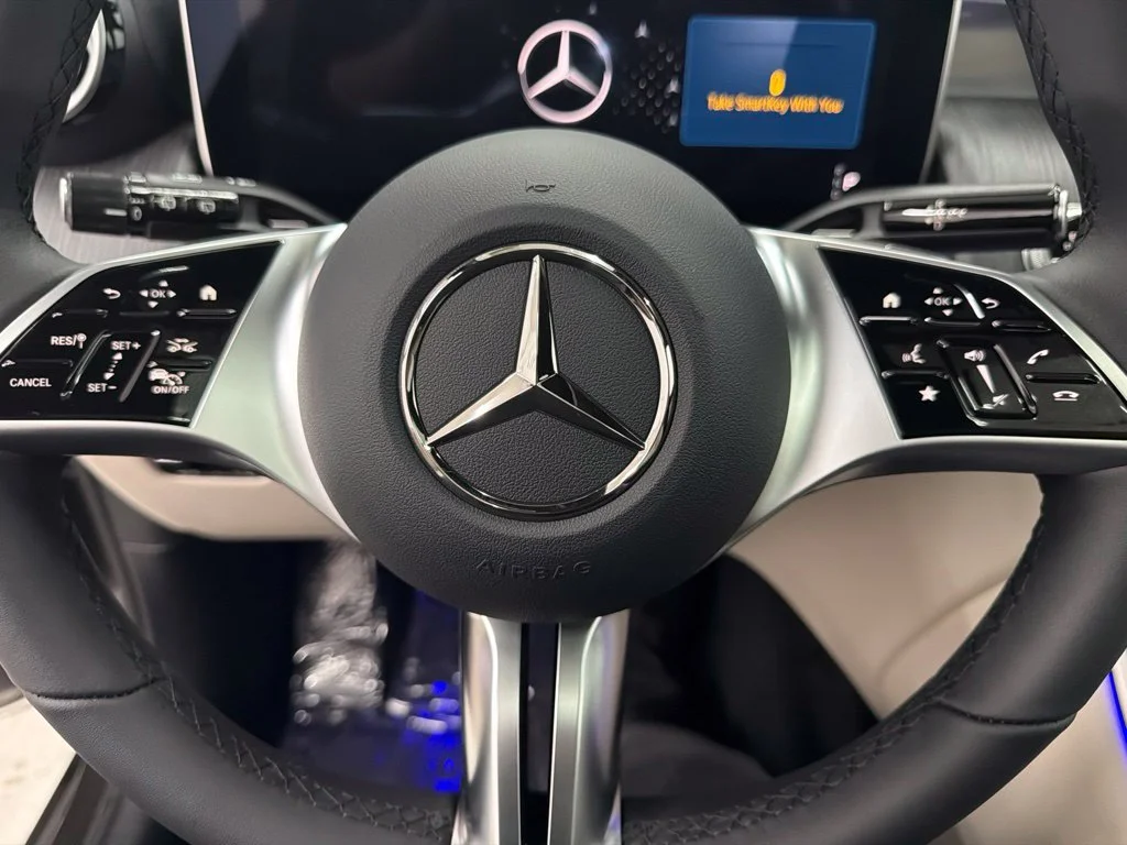 New 2027 Gray Mercedes-Benz GLC 300 image 18