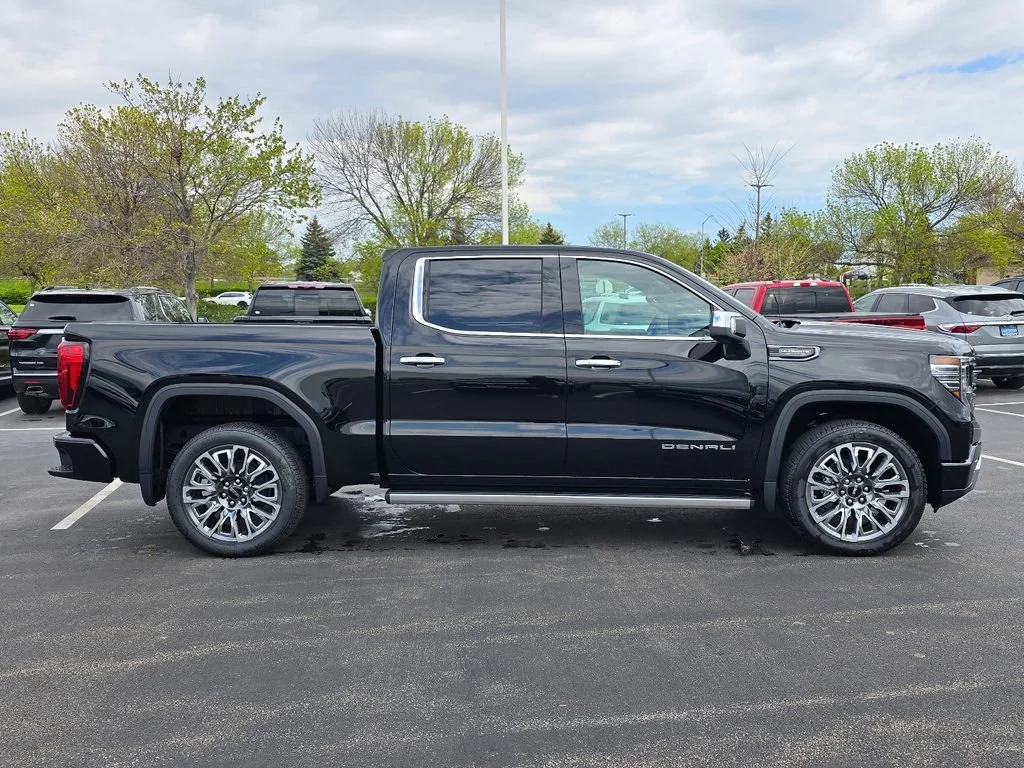 2026 GMC Sierra 1500 Denali Ultimate - Photo 10