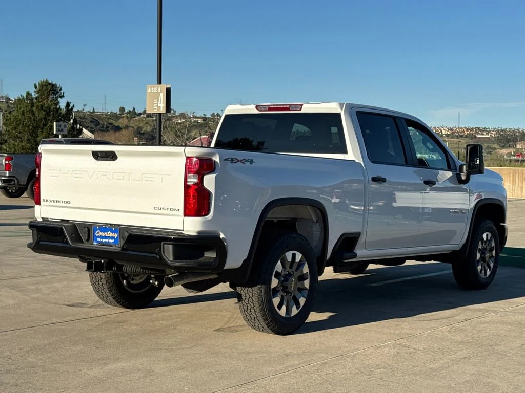 2026 Chevrolet Silverado 2500 HD Custom - Photo 9
