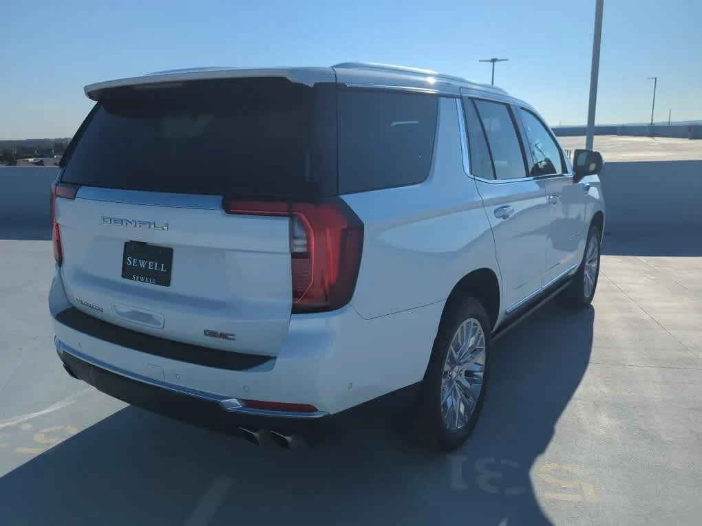 Used 2025 White Frost Tricoat GMC Denali image 6