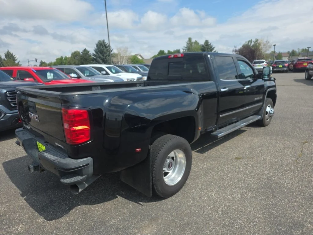 2015 GMC Sierra 3500 Denali HD Denali - Photo 10