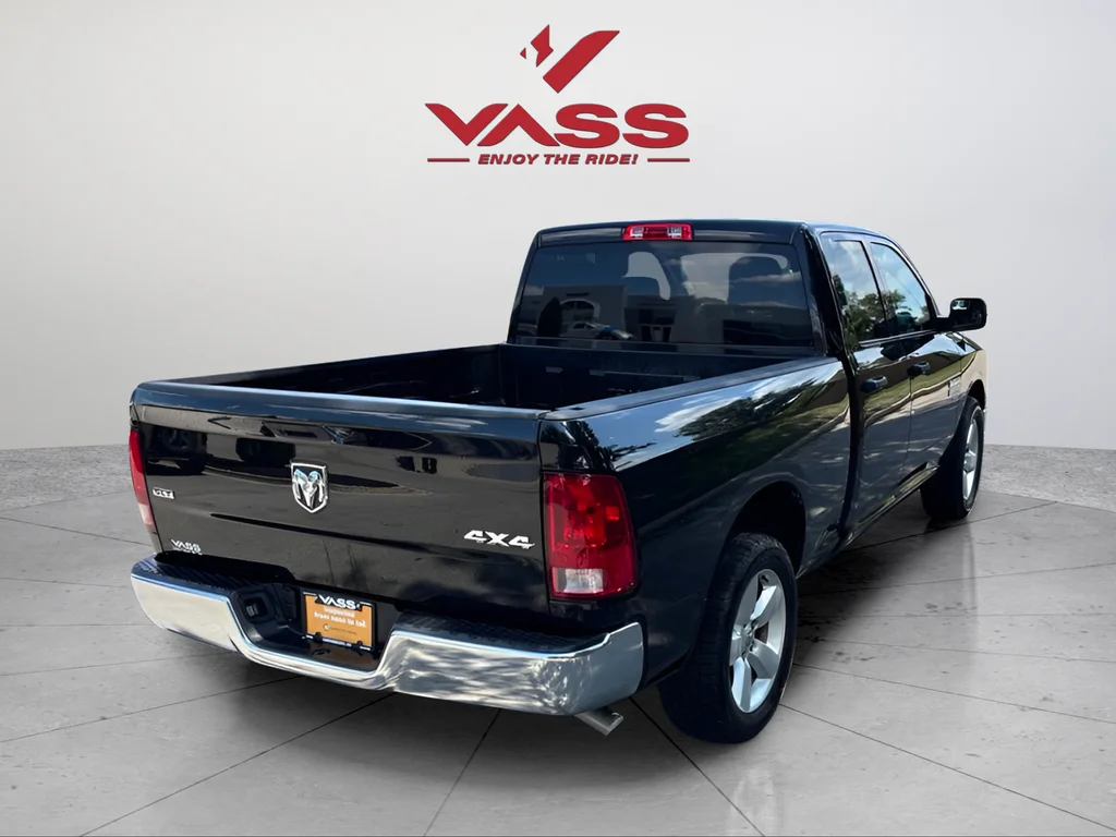 Used 2024 Diamond Black Ram SLT image 5