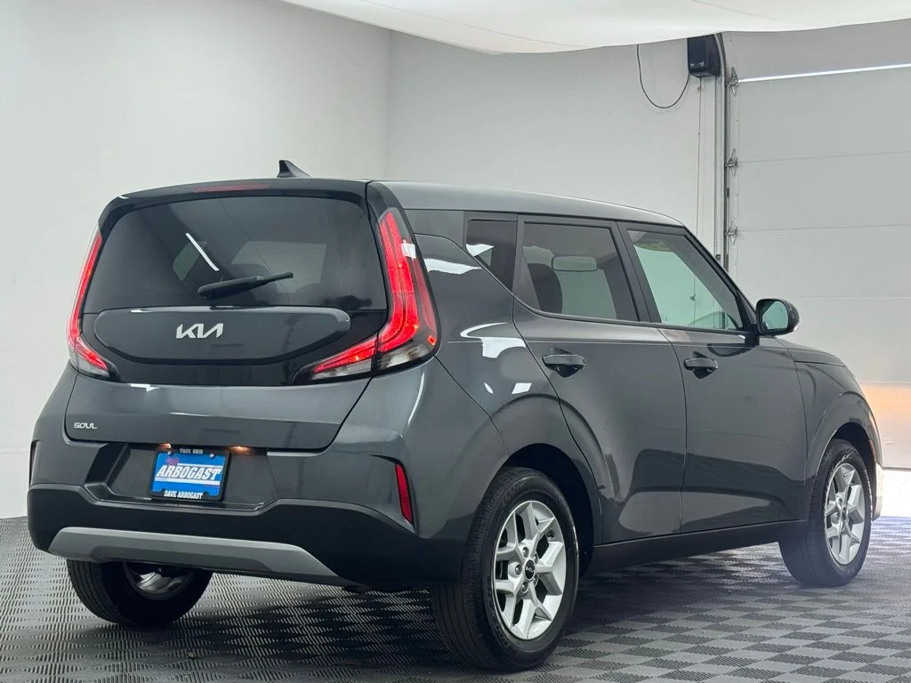 Used 2023 Gravity Gray Kia LX image 6