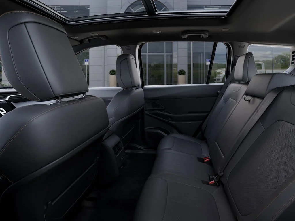 New 2026 Diamond Black Crystal Pearl-Coat Exterior Paint Jeep Limited image 23