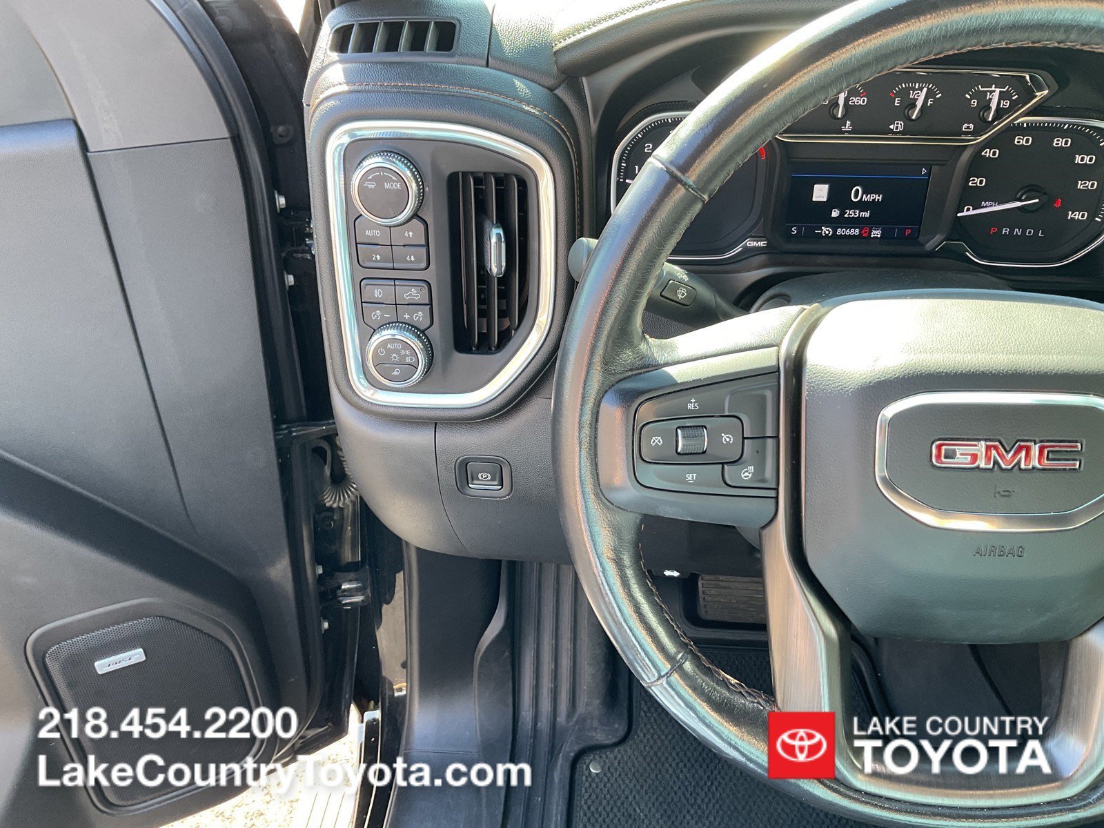 Used 2021 Onyx Black GMC AT4 image 30