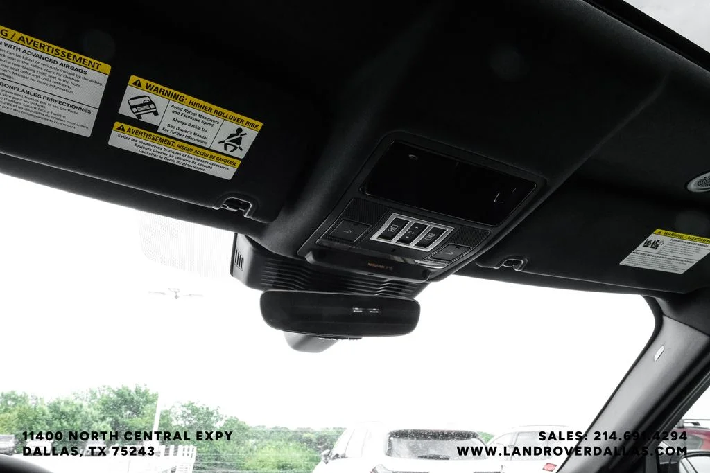 New 2026 Fuji White Land Rover Dynamic SE image 32