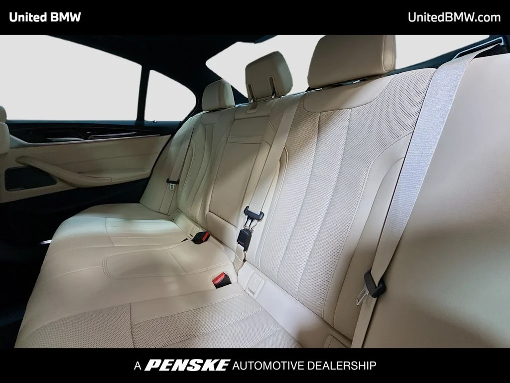 2022 BMW 5 Series 540i - Photo 13