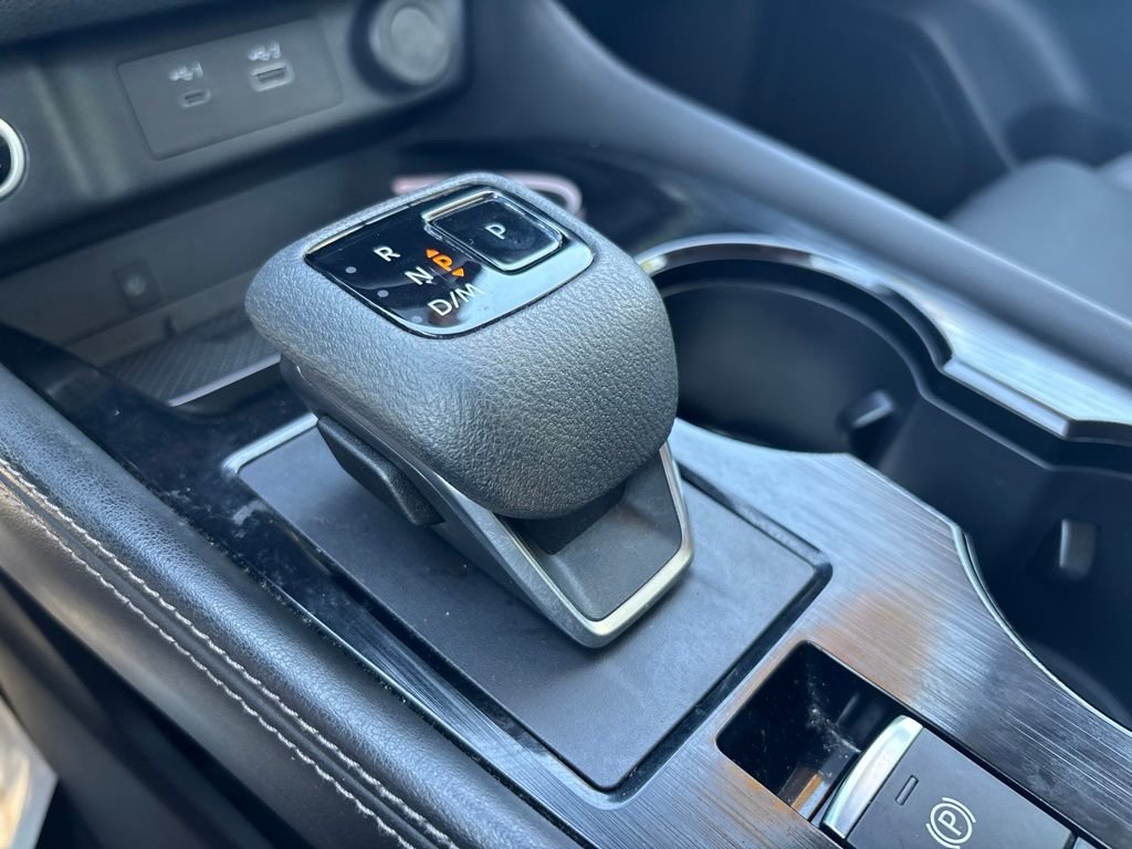 Used 2023 Silver Nissan Platinum image 32