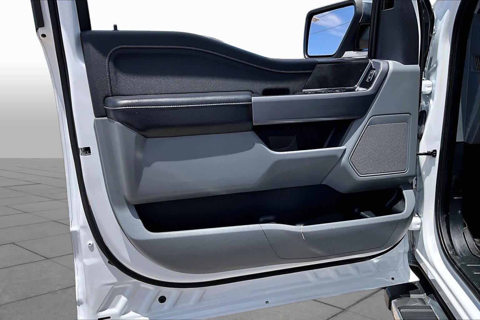 Used 2024 Oxford White Ford XLT image 20