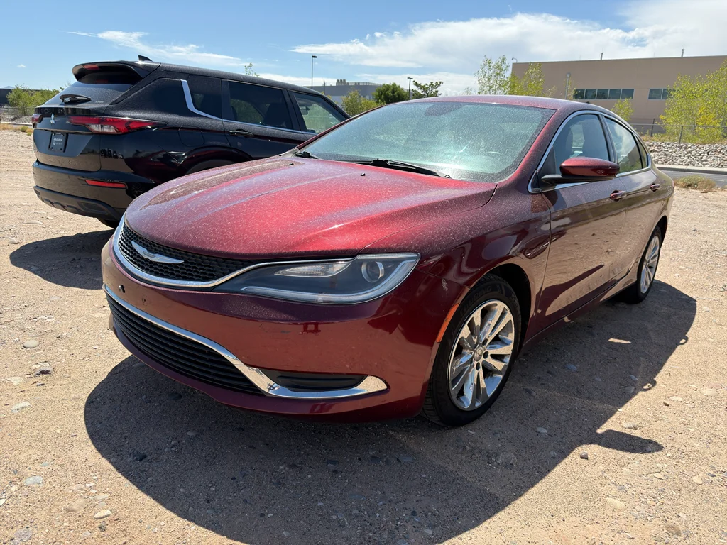 Used 2015 Velvet Red Pearlcoat Chrysler Limited image 1