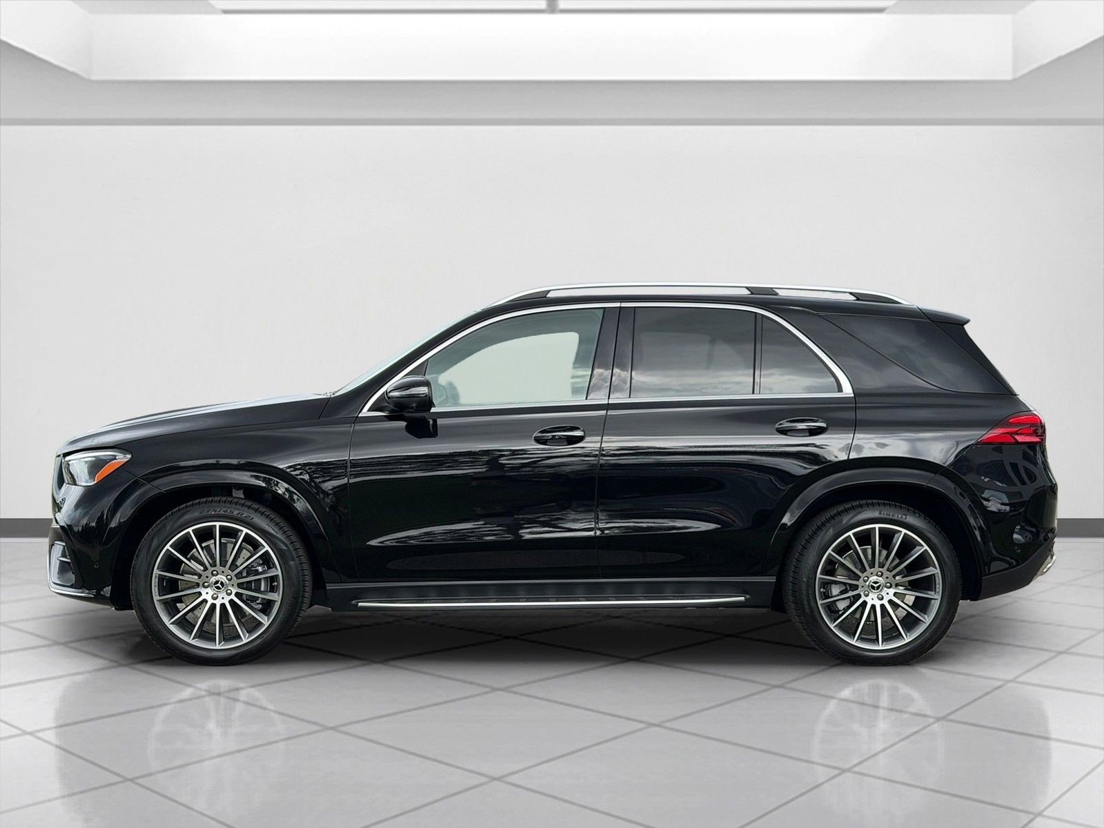 New 2026 Obsidian Black Metallic Mercedes-Benz GLE 450 image 29