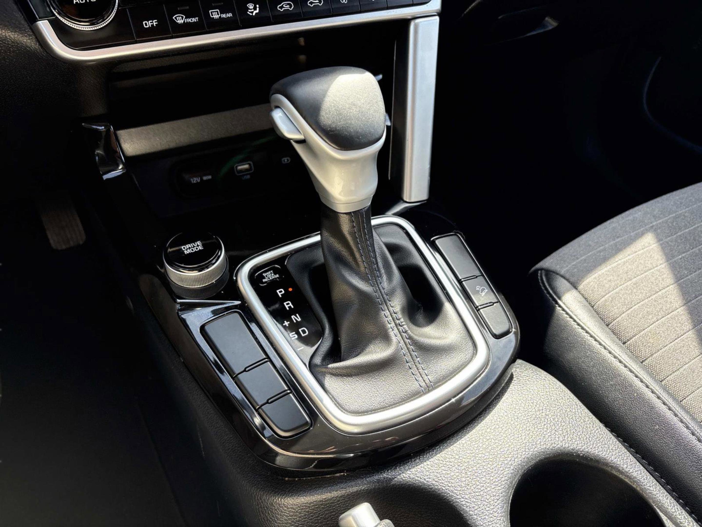 2023 Kia Seltos S - Photo 32