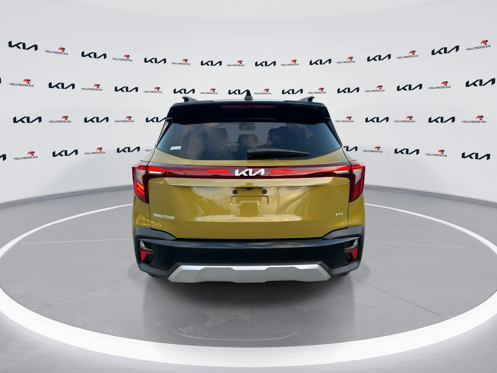 Certified Used 2024 Valais Green/Black Roof Kia SX image 7