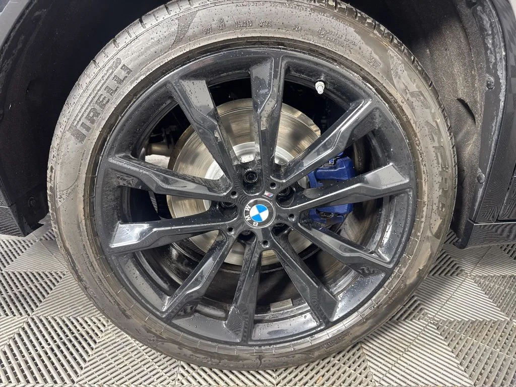 Used 2024 Black BMW M40i image 12