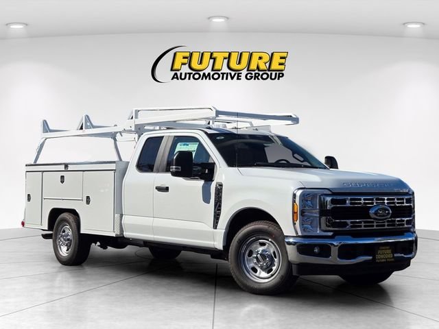 New 2026 White Ford F350 4X2S/CCCSR image 18