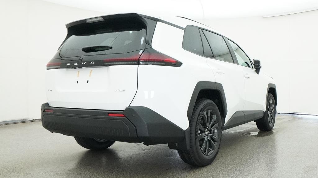 New 2026 Ice Cap Toyota XLE Premium image 21
