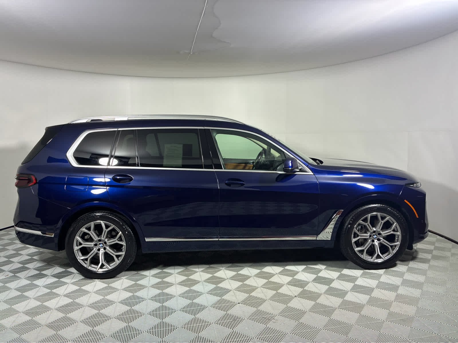 Certified Used 2024 Tanzanite Blue II Metallic BMW xDrive40i image 4