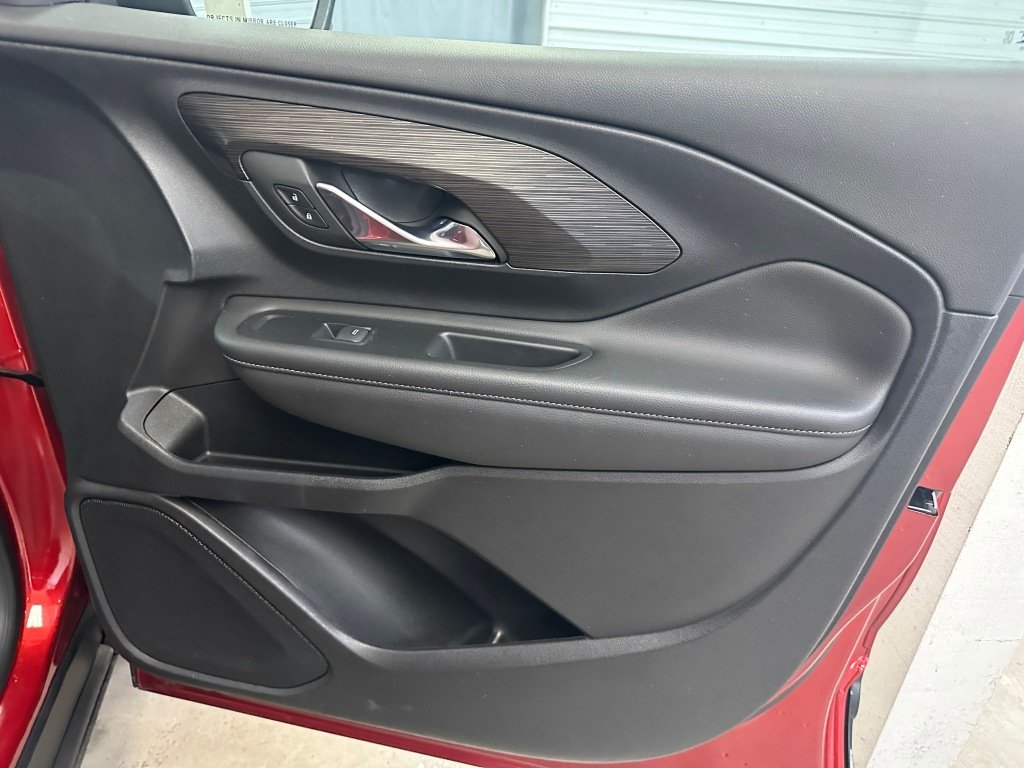 2023 GMC Terrain SLE - Photo 31