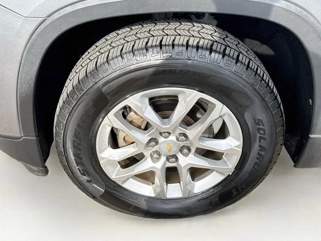 Used 2019 Gray Chevrolet LS image 39