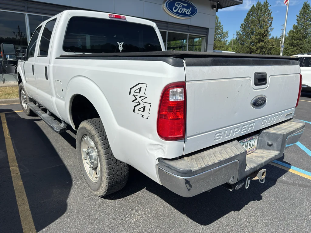 Used 2016 Oxford White Ford XLT image 6