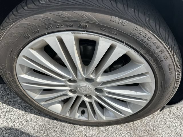 Used 2013 QUICKSILVER METALLIC Buick Convenience Group image 21