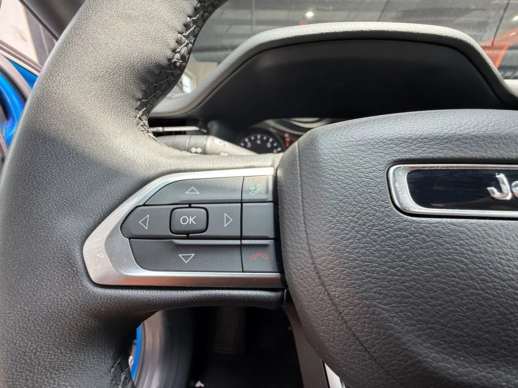 2025 Jeep Compass Limited - Photo 24