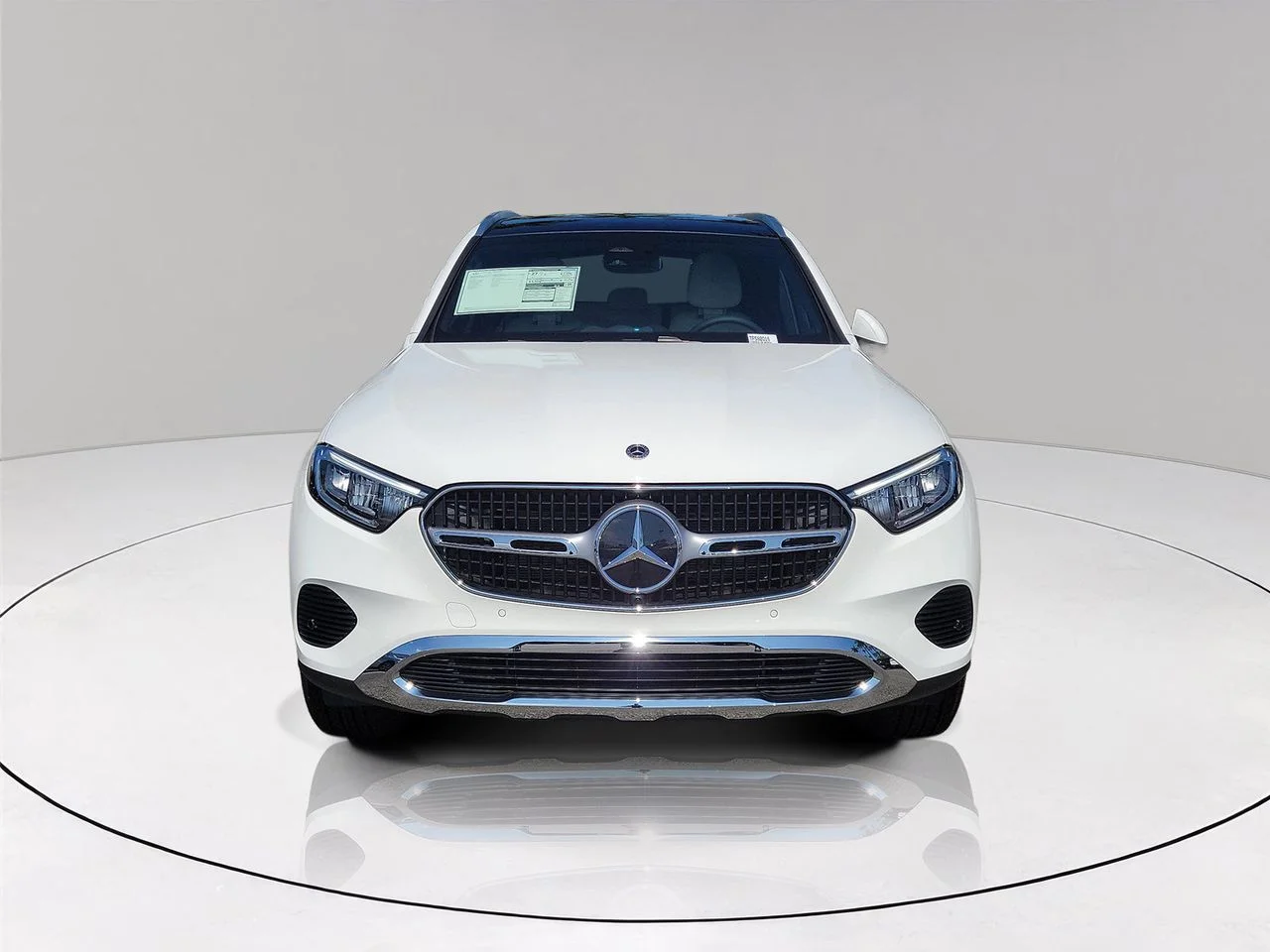 New 2026 Polar White Mercedes-Benz GLC 300 image 2