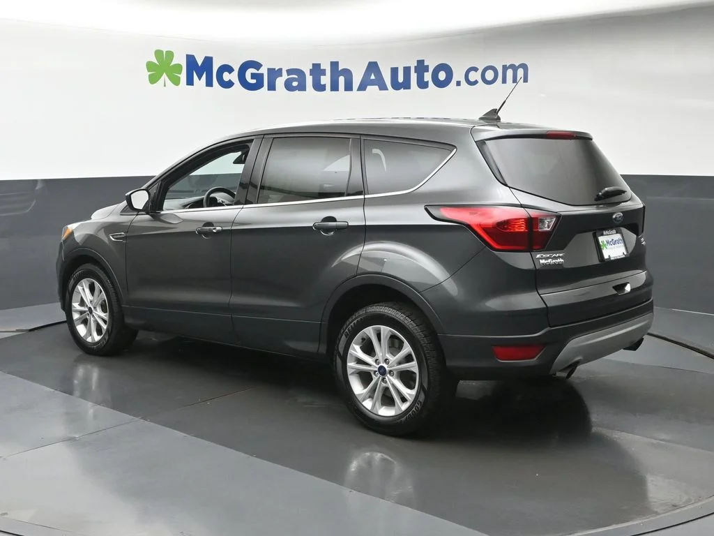 Used 2019 Gray Ford SE image 25