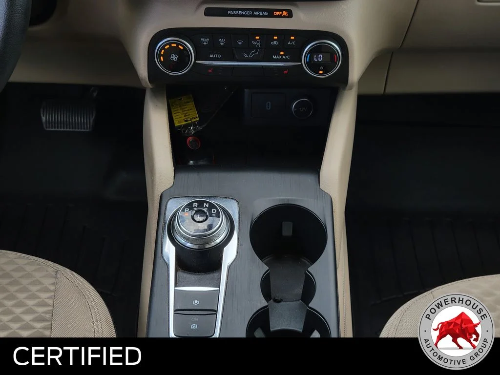 Used 2020 Red Ford SE image 23