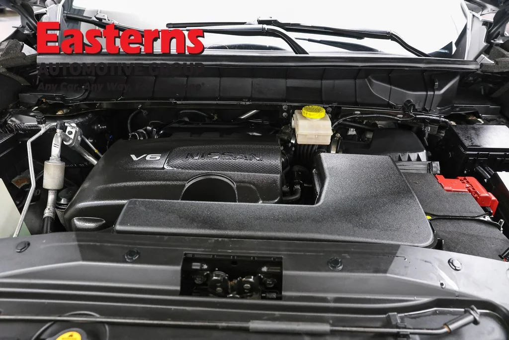 Used 2022 Gray Nissan SL image 7