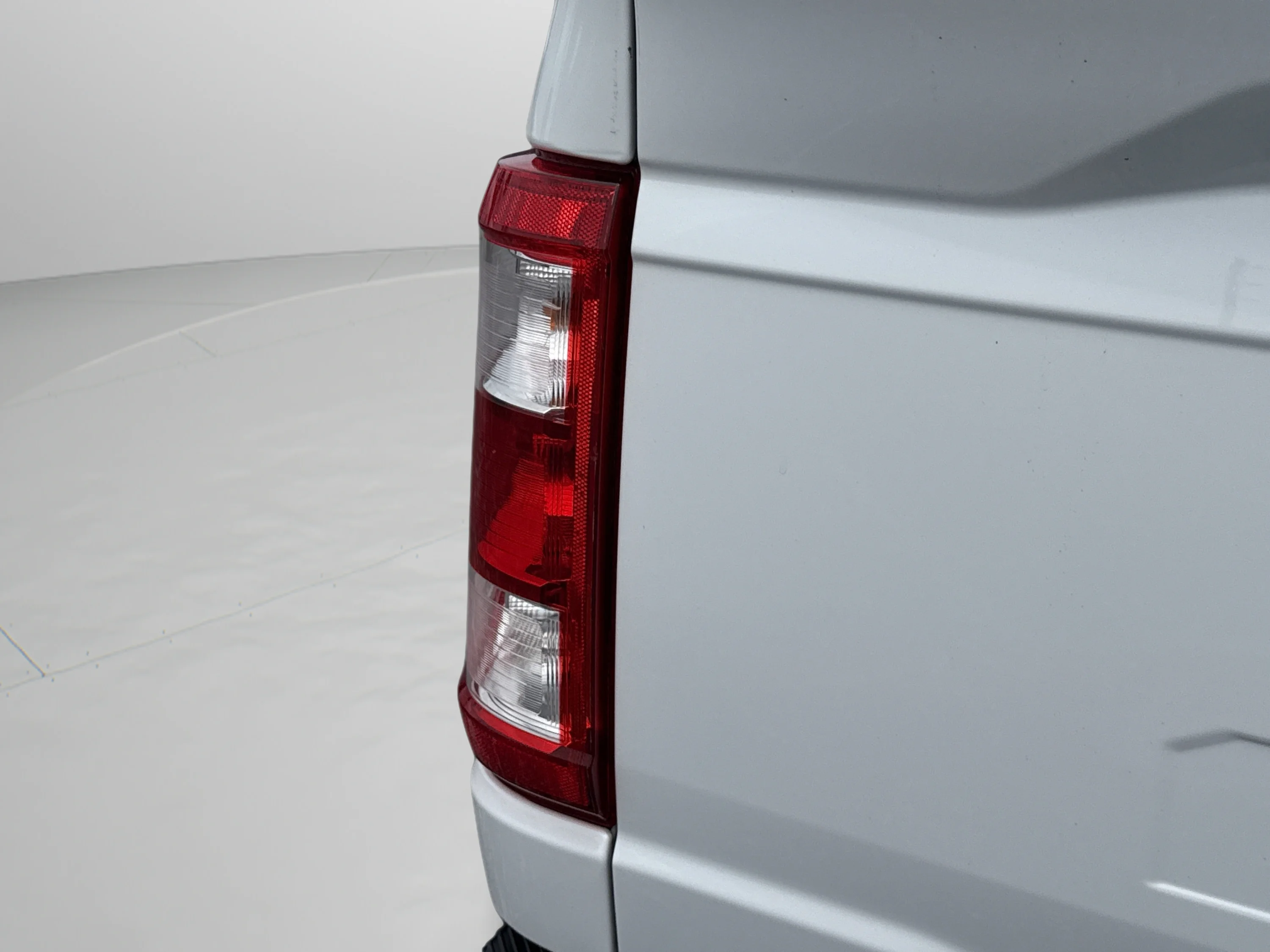 Used 2021 Oxford White Ford XL image 44
