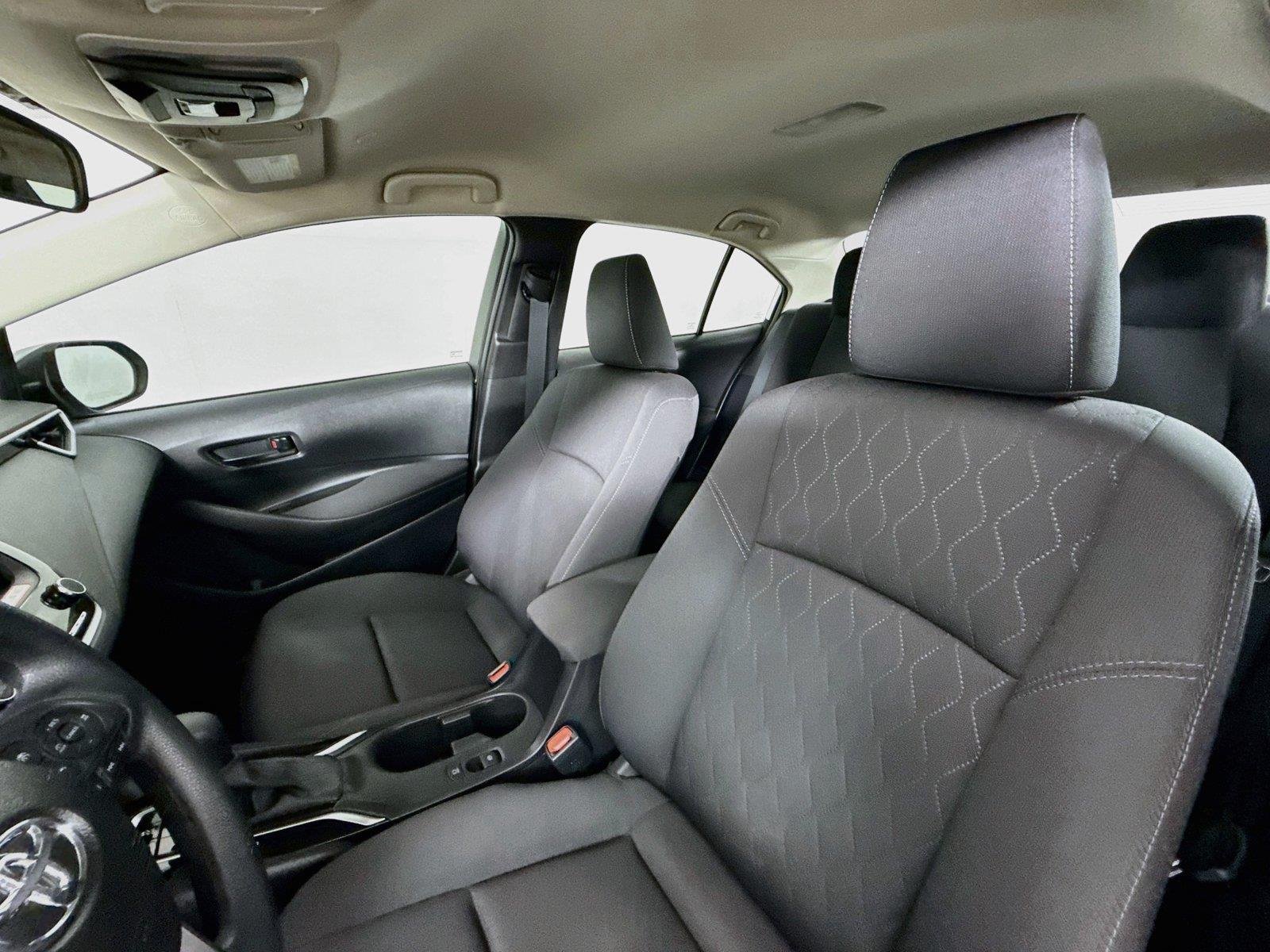 Certified Used 2025 Classic Silver Metallic Toyota LE image 3