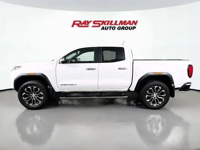 Used 2025 White GMC Denali image 4