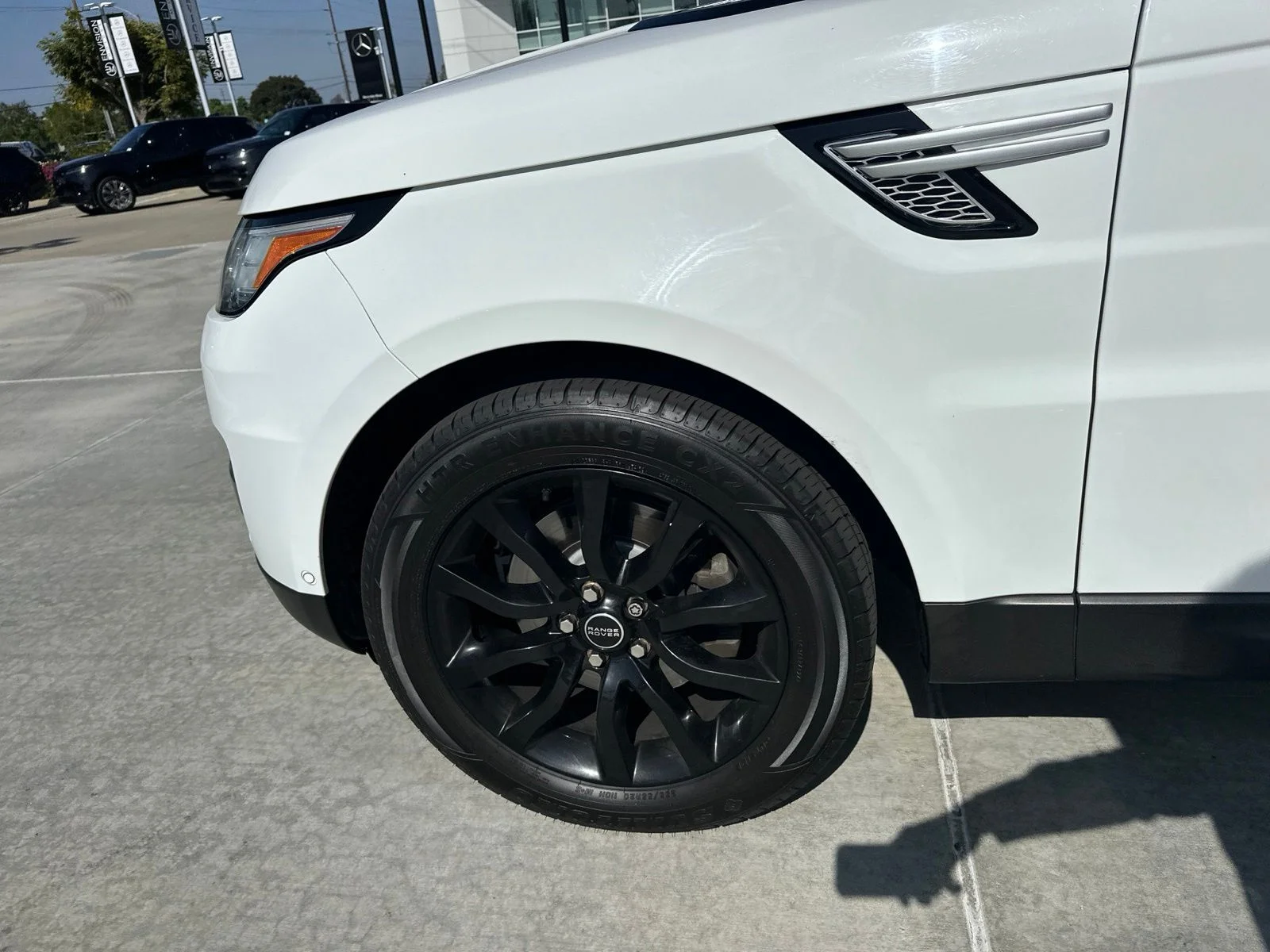 Used 2014  Land Rover 3.0L V6 Supercharged HSE image 6