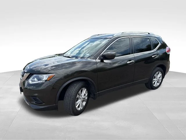 Used 2016 Green Nissan SV image 3