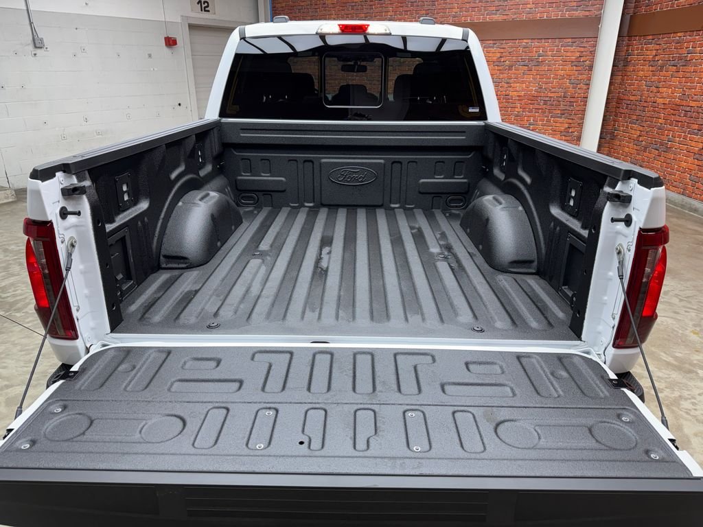 New 2026 White Ford XLT image 30
