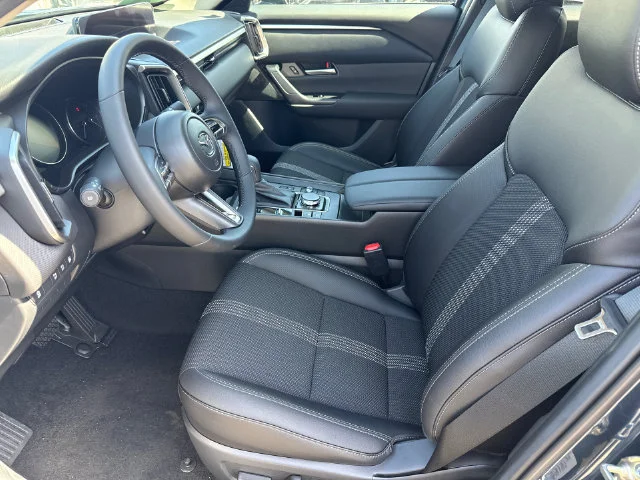 Used 2020 Black Land Rover S image 31