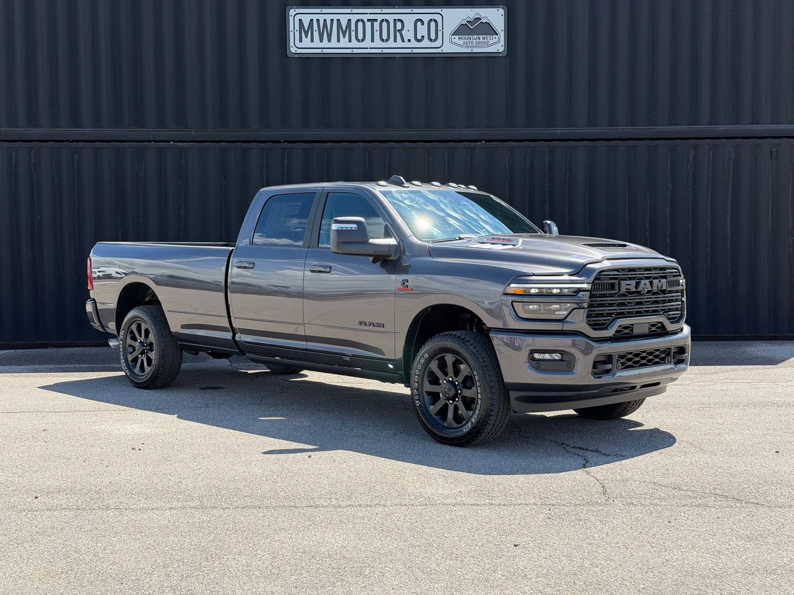 2026 RAM 3500 Laramie 4X4 Crew Cab LWB's photo